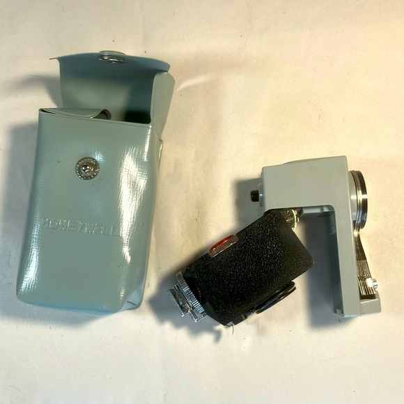 Vintage Honeywell, Tilt-A-Mite ll Folding Fan Camera Flash Unit - Picture 6 of 16